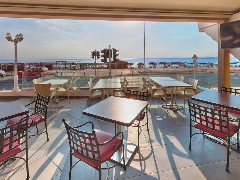 Mackenzie Beach Hotel Larnaca Interieur foto